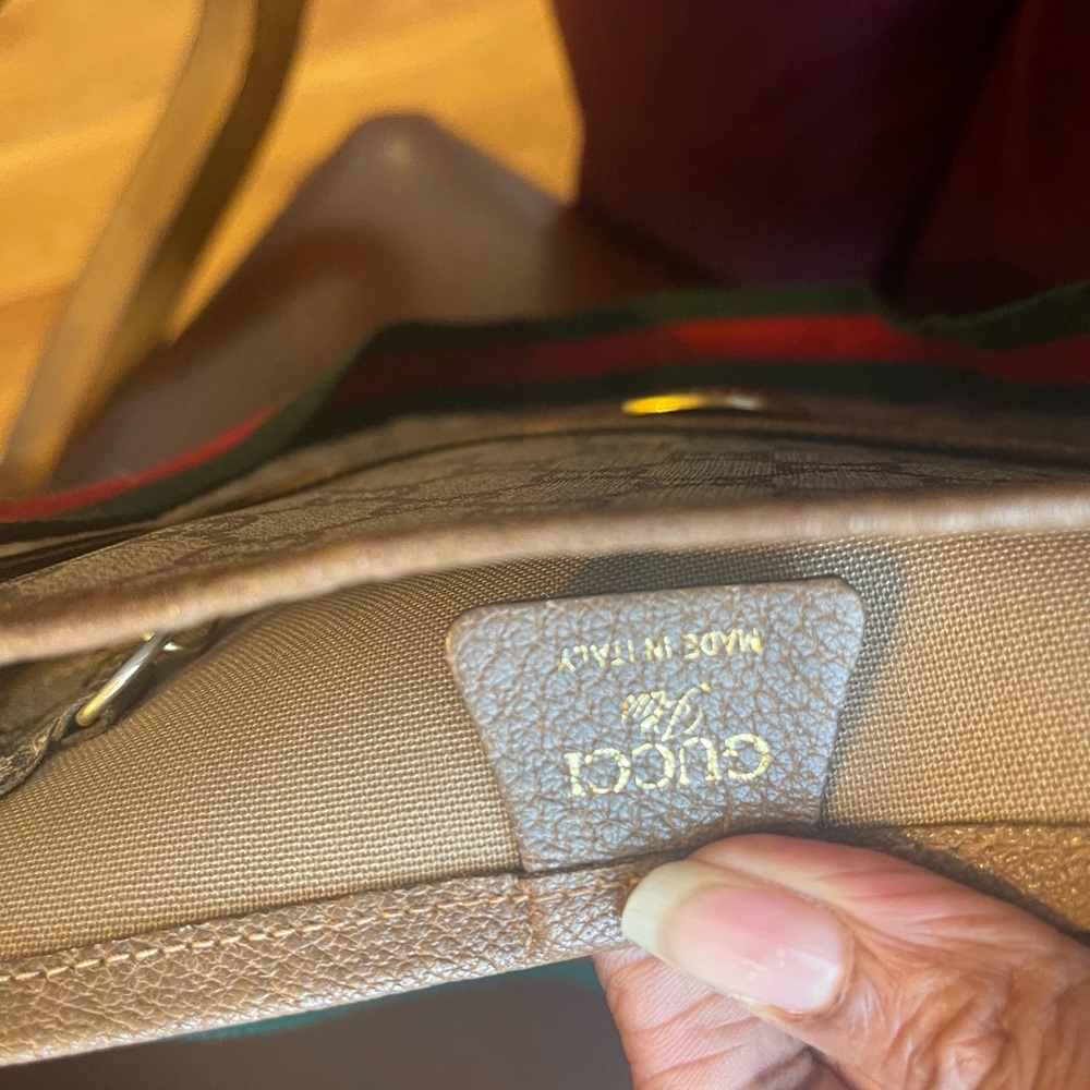 Gucci Large Monogram Tote - Picture 4 of 10